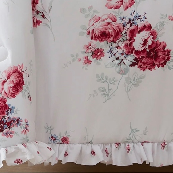 Floral Bedding Set - White and Pink - Picture 3 of 3